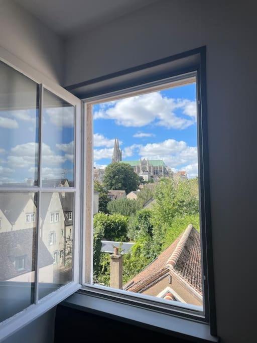 Apartamento Duplex Bord De L'Eure - Parking Inclus - Jolie Vue Sur La Cathedrale Chartres Exterior foto